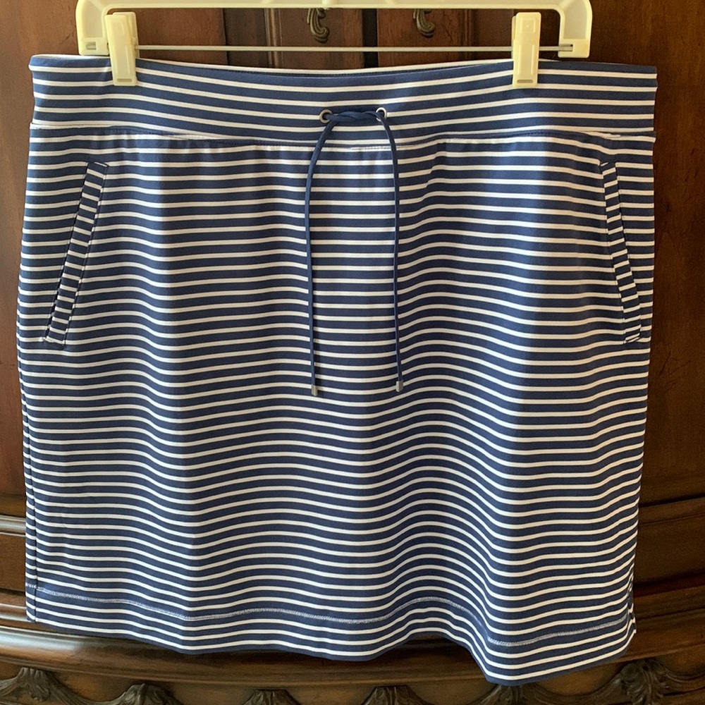 Chicos skort size 2 (10-12)